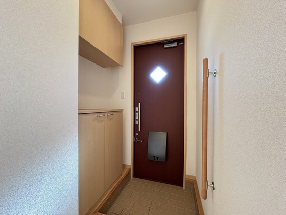 ウィングス緑井 E棟