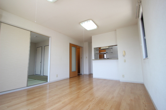 シャーメゾン黒川 B棟