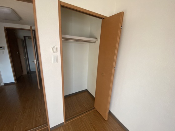 エンバシーコート