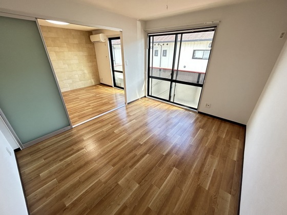 エイティー隅本 A棟