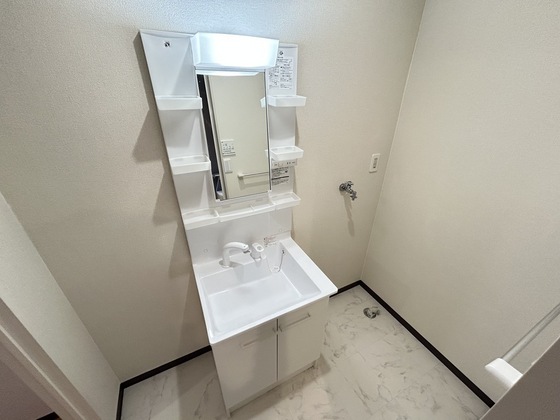 エイティー隅本 A棟