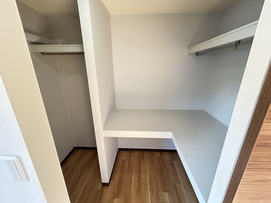 エイティー隅本 A棟