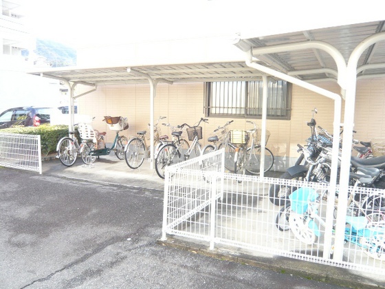 エイティー隅本 A棟