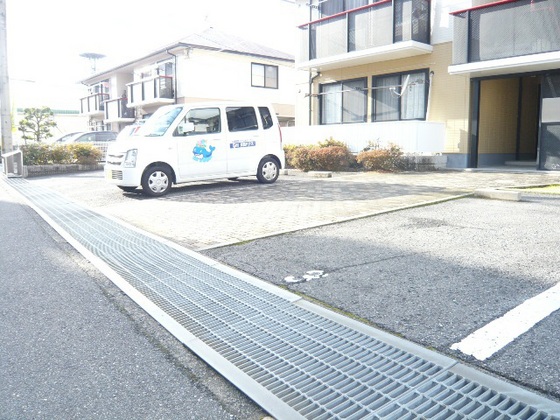 エイティー隅本 A棟