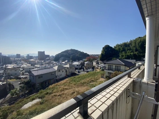 井口クイーンズコート