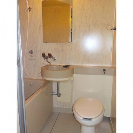 井口クイーンズコート