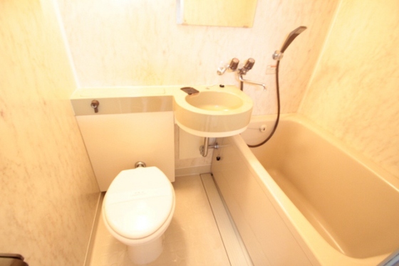 井口クイーンズコート