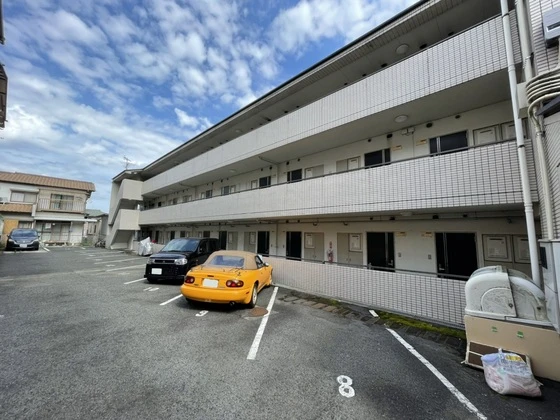 井口クイーンズコート