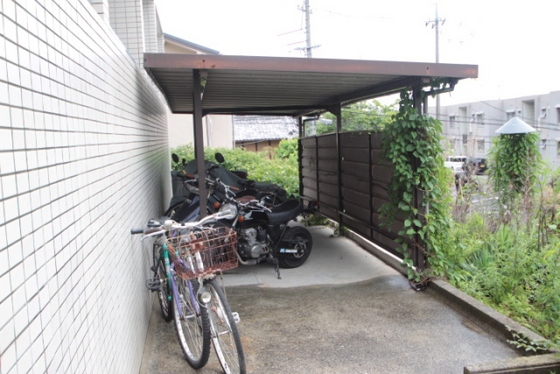 井口クイーンズコート