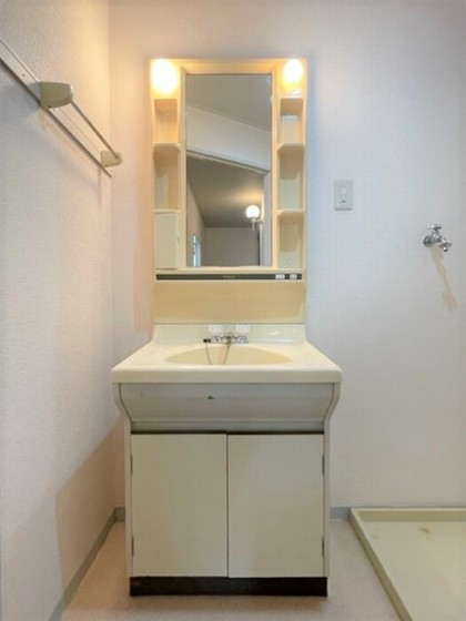 エコーハイツ B棟