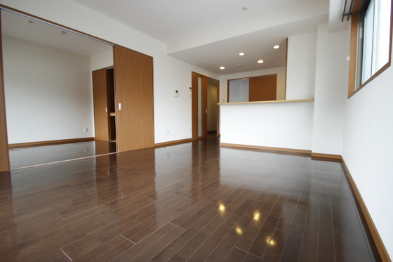 リバティヒルズ竹本