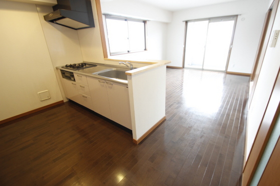 リバティヒルズ竹本