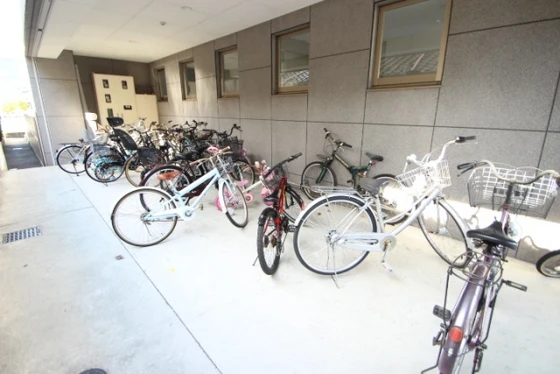 リバティヒルズ竹本