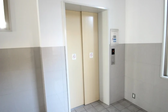 リバティヒルズ竹本