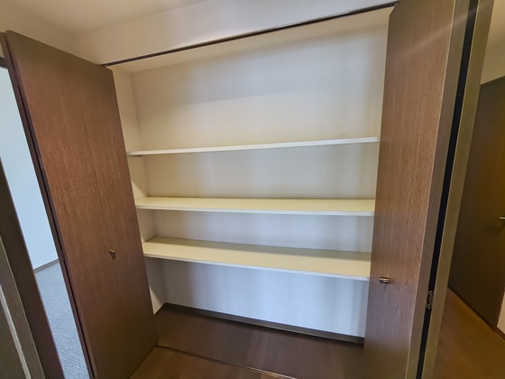 ロイヤルビュー一茶苑