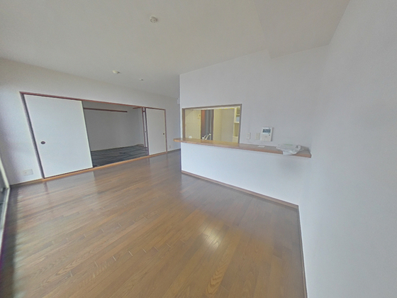 ロイヤルビュー一茶苑