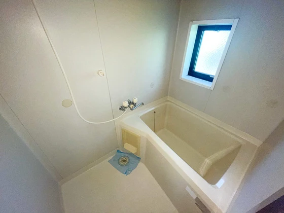 ファミーユ岡本