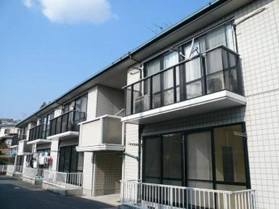 ファミーユ岡本