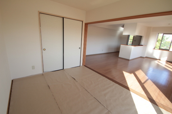 パークステージD