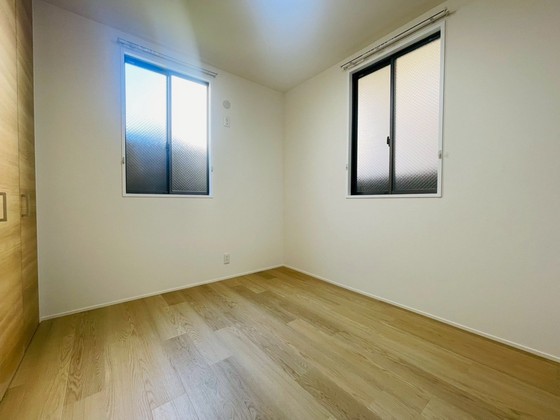 シャーメゾン学園前