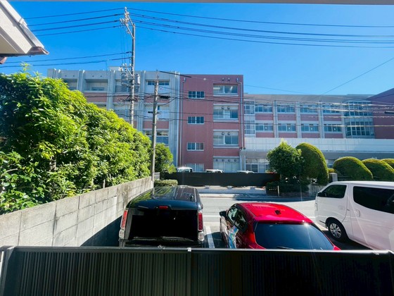 シャーメゾン学園前