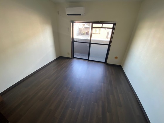 フレンドリーとも