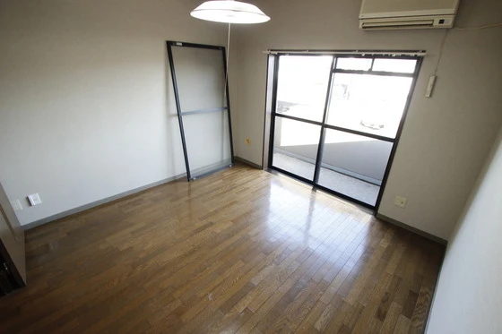 フレンドリーとも