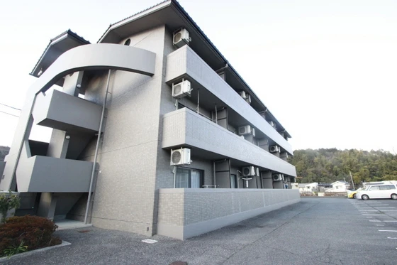 フレンドリーとも