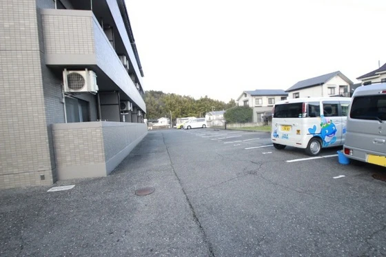 フレンドリーとも