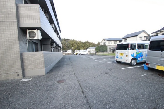 フレンドリーとも