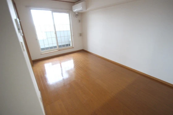 ベル・ウィステリアⅢ