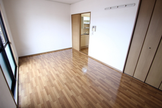 セジュール相田 C