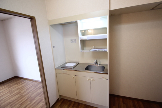 セジュール相田 C