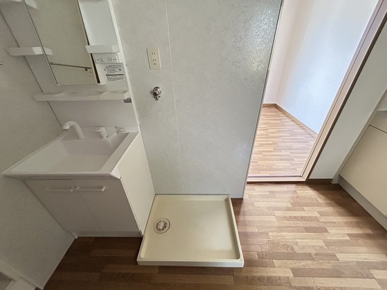 セジュール相田 C