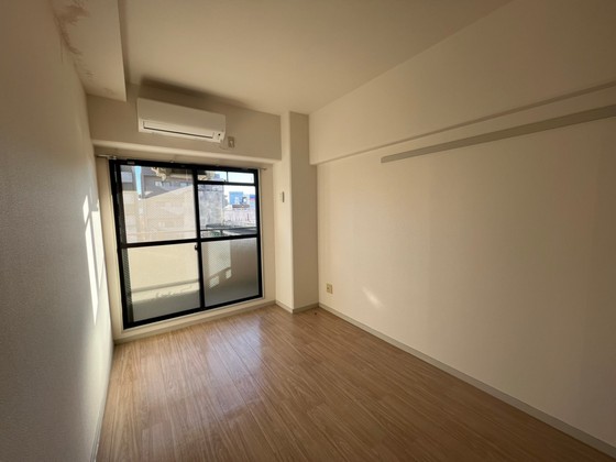 ワイアンドワイ宝町ビル