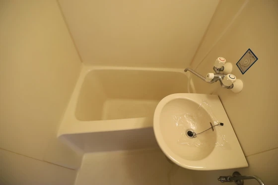 ワイアンドワイ宝町ビル