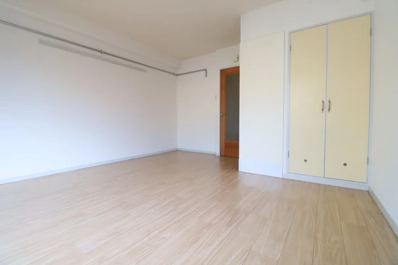 ワイアンドワイ宝町ビル