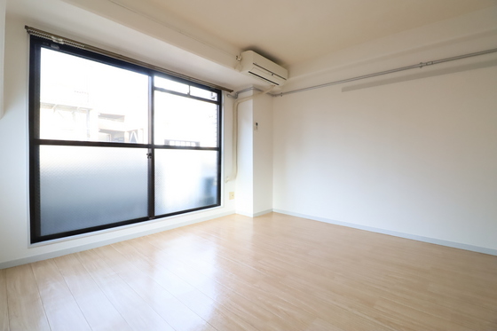 ワイアンドワイ宝町ビル