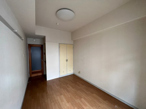 ワイアンドワイ宝町ビル