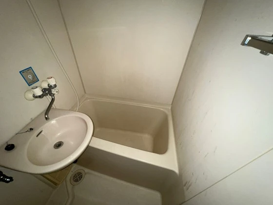 ワイアンドワイ宝町ビル