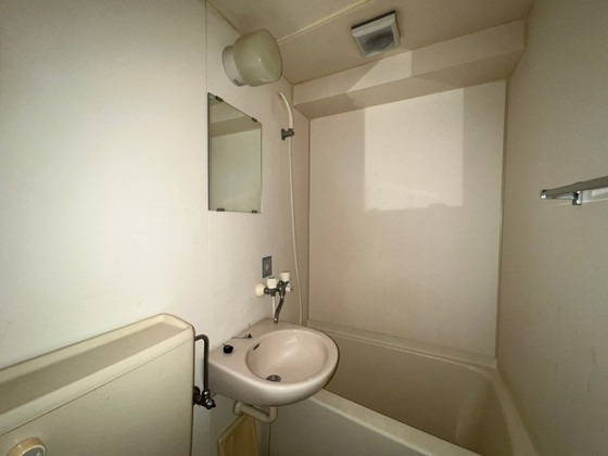 ワイアンドワイ宝町ビル