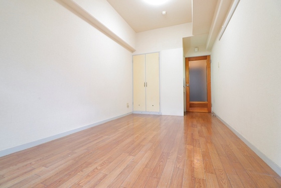 ワイアンドワイ宝町ビル