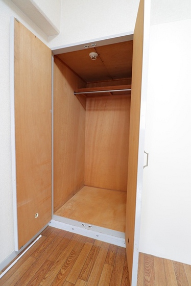 ワイアンドワイ宝町ビル