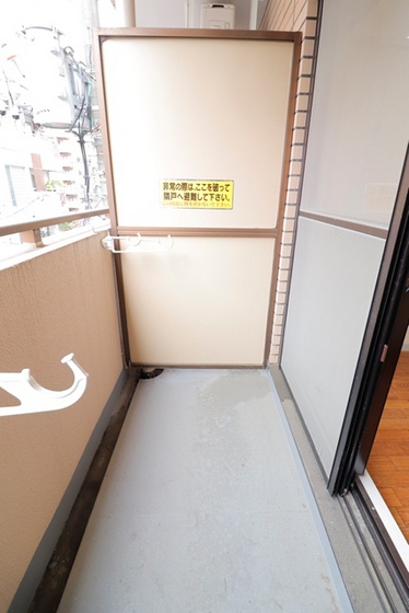 ワイアンドワイ宝町ビル