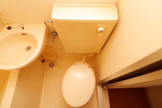 ワイアンドワイ宝町ビル