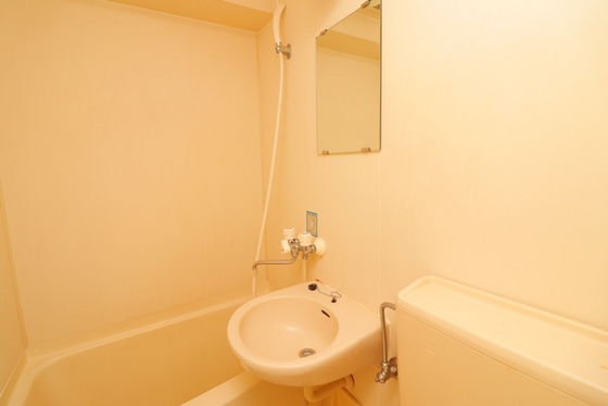 ワイアンドワイ宝町ビル