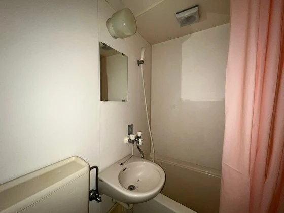 ワイアンドワイ宝町ビル