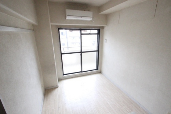 ワイアンドワイ宝町ビル