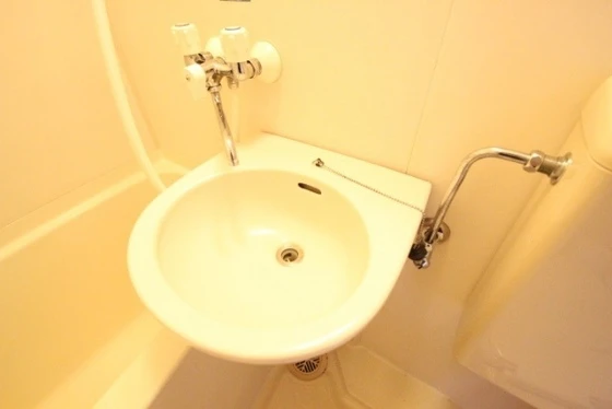 ワイアンドワイ宝町ビル