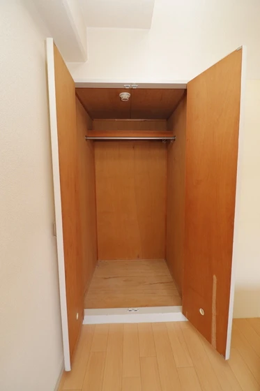 ワイアンドワイ宝町ビル